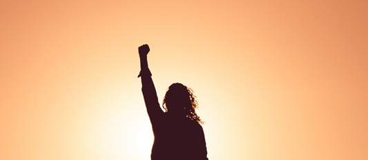 Weltfrauentag - die besten Empowerment-Songs zur Feier der Weiblichkeit